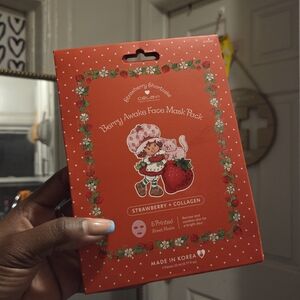 CeLavi x Strawberry Shortcake  Printed Face Masks